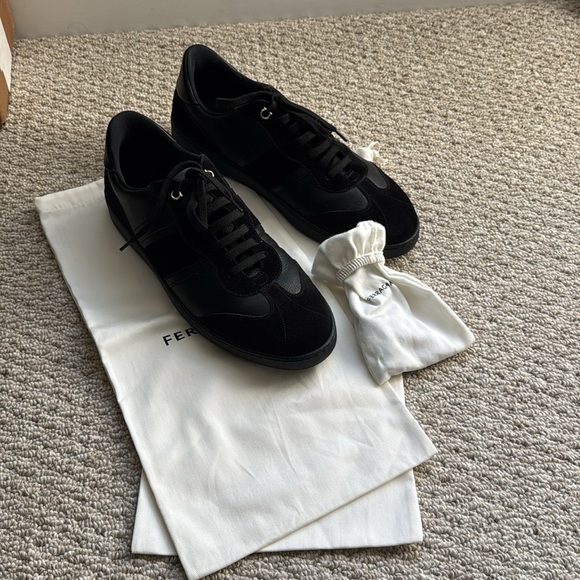 ‼️SOLD ‼️ Ferragamo, Achille sneaker, black, 9, like new - Picture 6 of 14